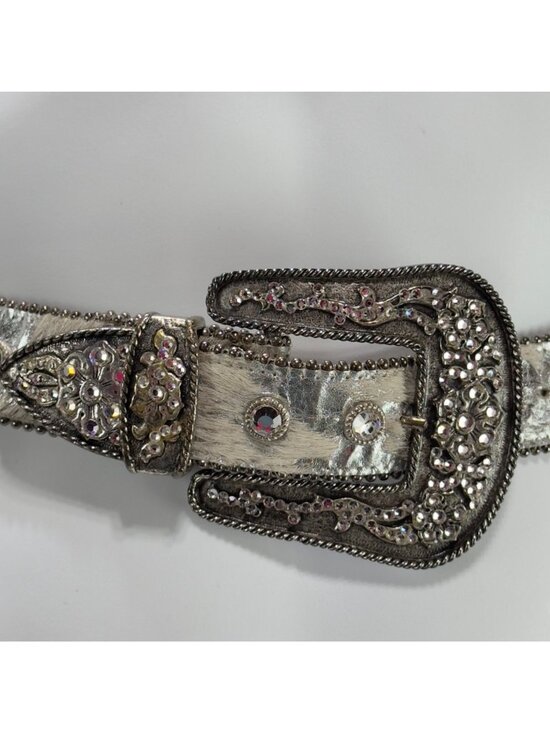 Leatherock silver belt with turquoise buckle | Mercari LEATHEROCK Womens Silver Metallic Belt Crystal Embellished Buckle & Studs 34M